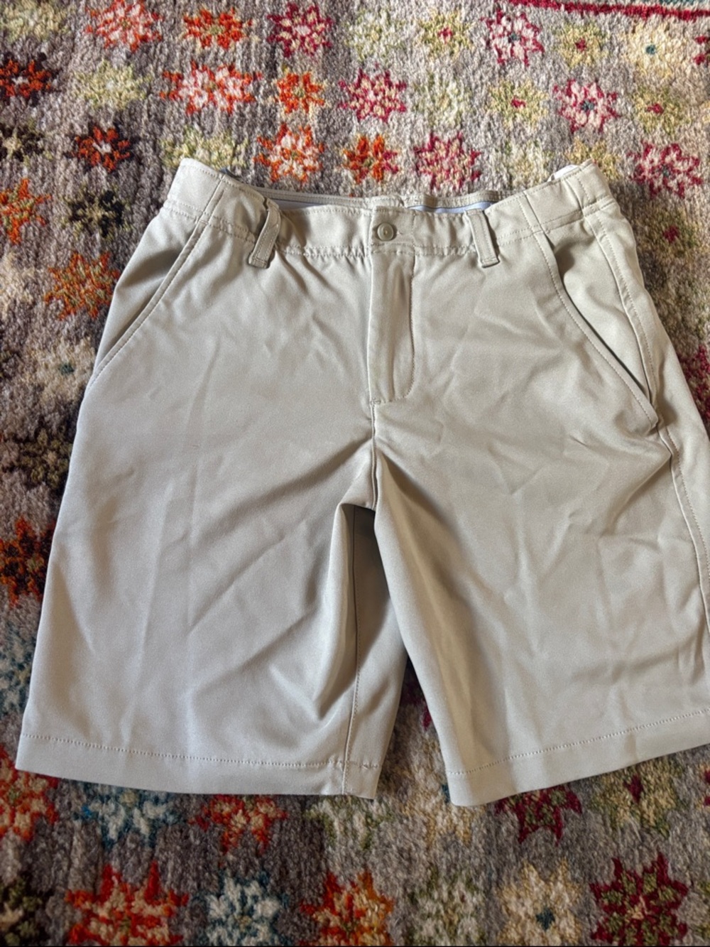 Under Armour Men's Athletic Shorts in Light Khaki